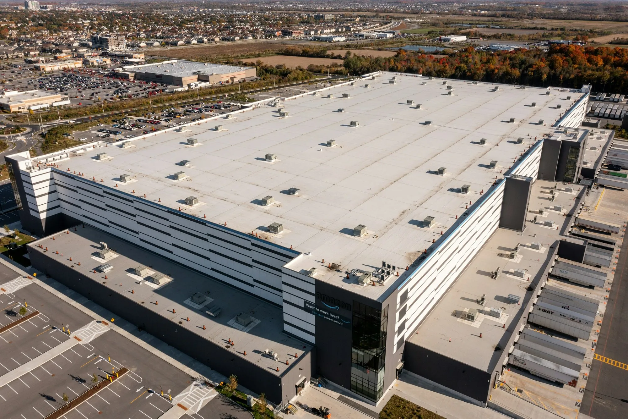 Roof and facade of a commercial building