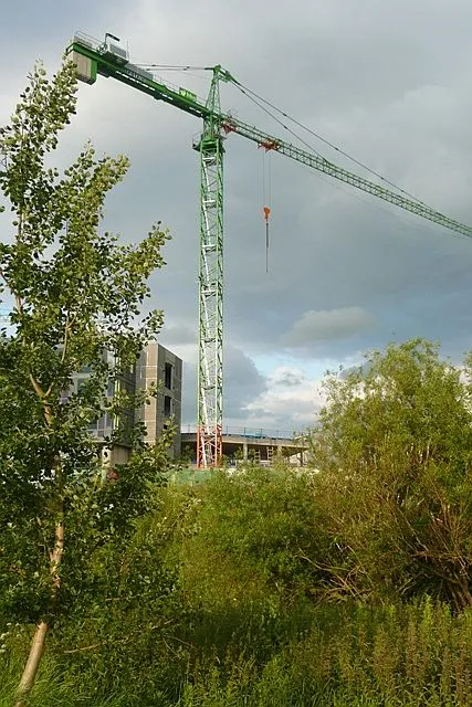 A crane at Kennet Island during construction