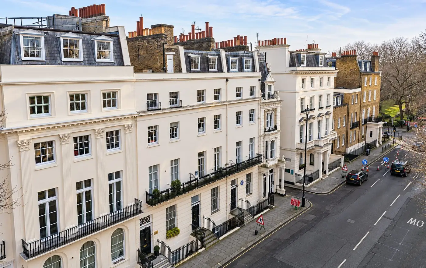 Stucco terrace in Belgravia, London