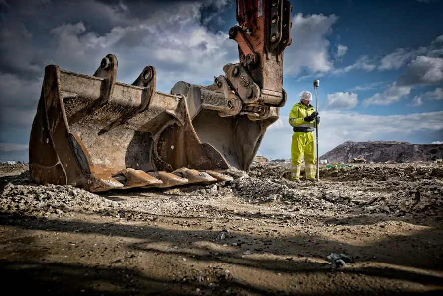 Looking for construction contractors? Find the right one